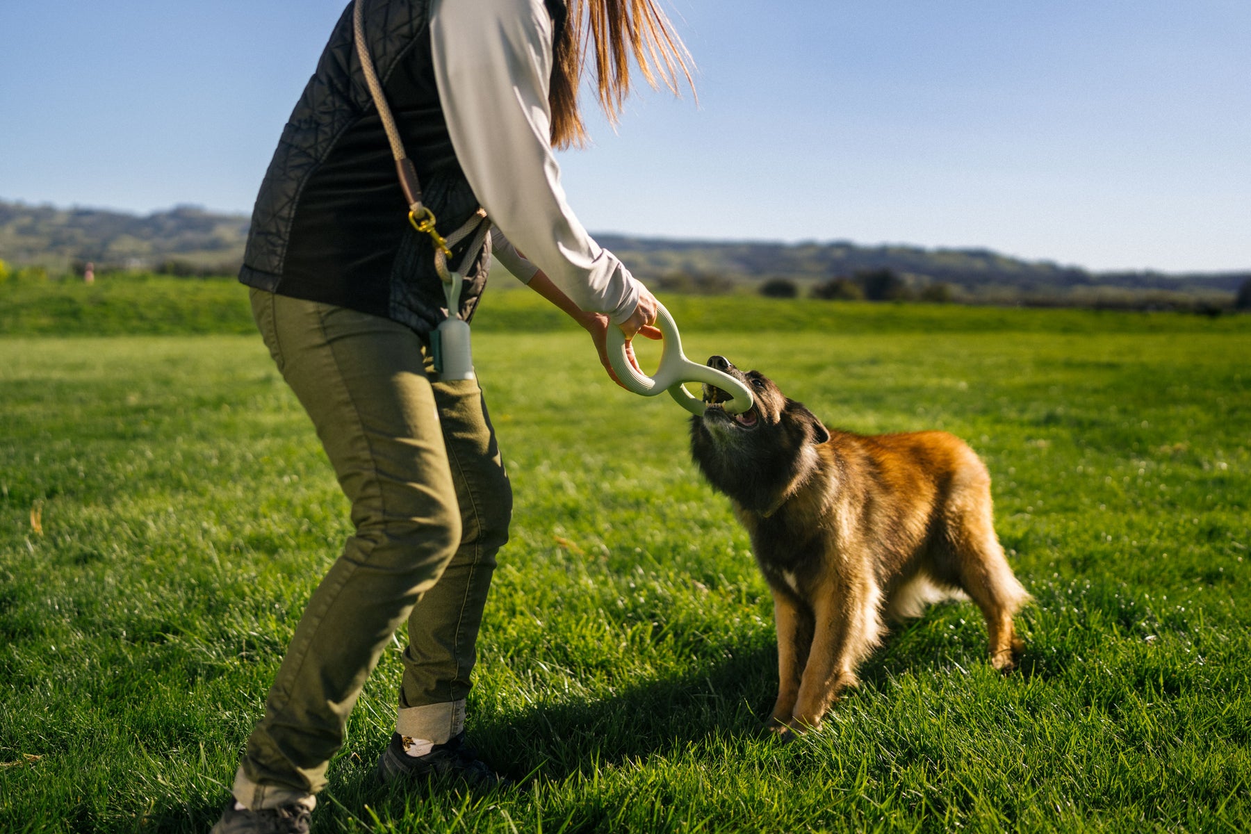 Earth Rated Tug Toy Rubber (2 sizes)